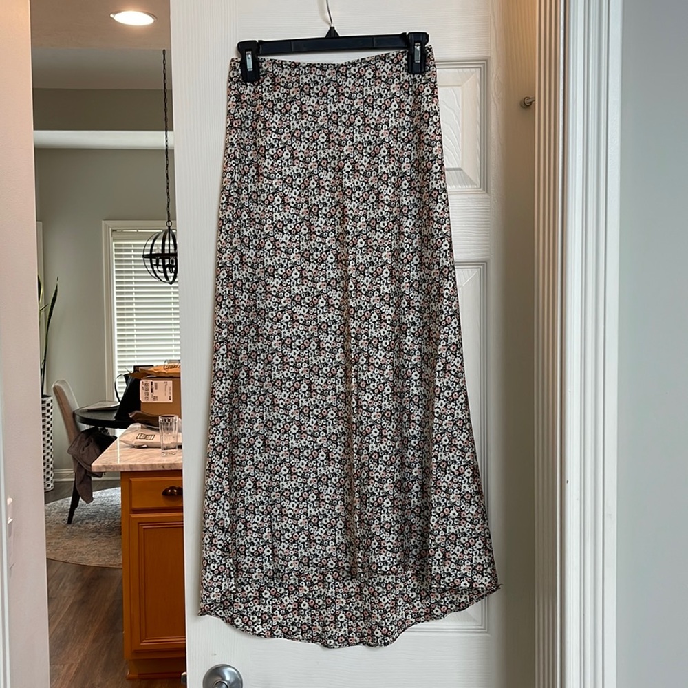 Abercrombie & Fitch Midi Satin Skirt
